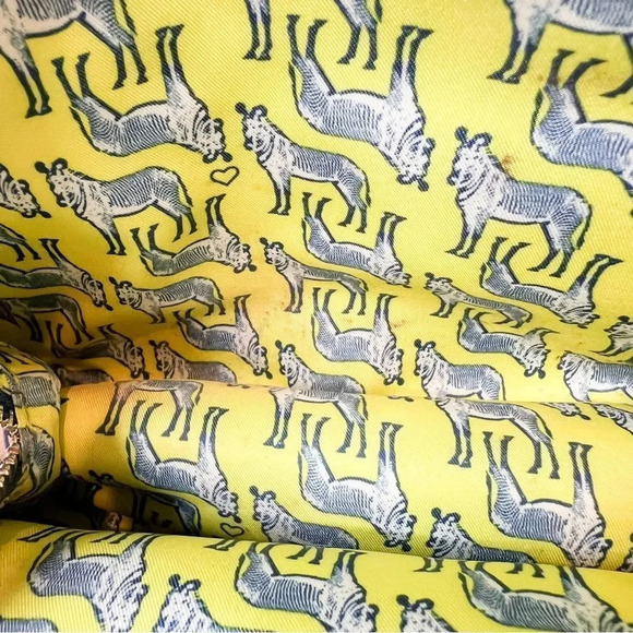 Stella & Dot Blue Ikat Makeup Bag - Picture 10 of 10